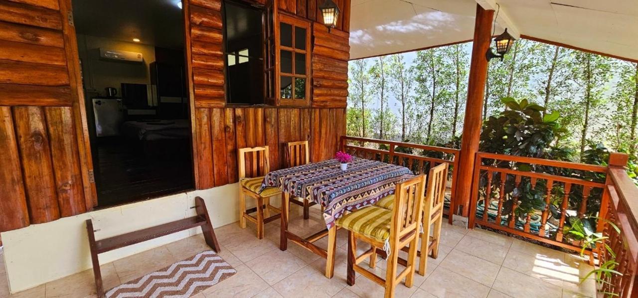 Homdoiintr Farmstay ฮ่อมดอยอินทร์ ฟาร์มสเตย์ Ban Huai Kaeo Екстериор снимка